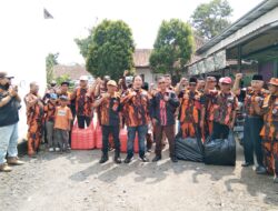 Jumat Berkah PAC PP Randudongkal Gelar Bakti Sosial, Bagikan Ratusan Nasi Kotak