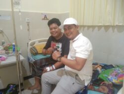 Ketua MPC Aris Ismail Berikan Semangat Anggota PP yang Dirawat di RS