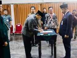 Bupati Lantik Pj Sekda Baru, Dorong Birokrasi Pemalang Semakin Profesional