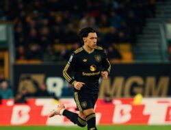 Bruno Fernandes Menepi, Lisandro Martinez Jadi Opsi di Lini Tengah MU