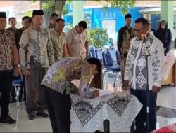 Camat Comal Lantik Tim Pengawas Pilkades 2026, Tekankan Netralitas Mutlak