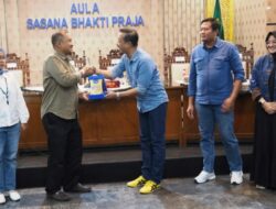 Dukung Kolaborasi Global, Bupati Anom Ajak Mahasiswa Internasional Jelajahi Bukit Tangkeban