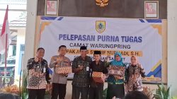 Suasana Penuh Kehangatan Mewarnai Pelepasan Purna Tugas Camat Warungpring