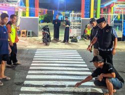 Layak Pimpin Desa, Tokoh Pemuda Mejagong Dwi Atmoko Rogoh Kocek Pribadi Bikin Zebra Cross demi Keselamatan Warga