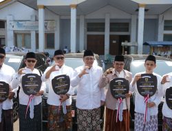 HSN 2026 Pemkab Pemalang Hibahkan Mobil Operasional untuk Pondok Pesantren