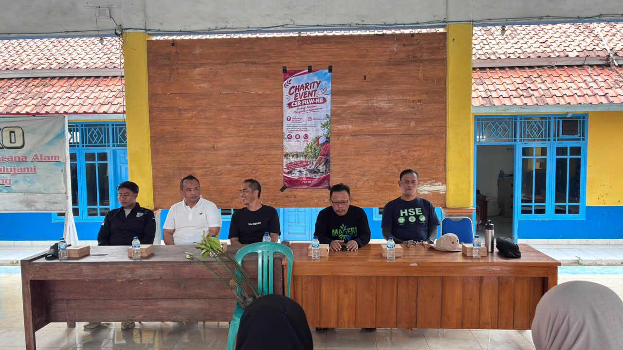 Aksi CSR PT Longwell Internasional: Hijaukan Pesisir Desa Mojo dengan 1.000 Mangrove